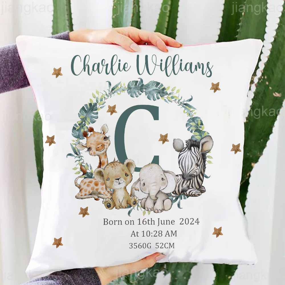 Baby Nursery Name Letters - Spersonalizowane zwierzę Safari z imieniem Poszewka