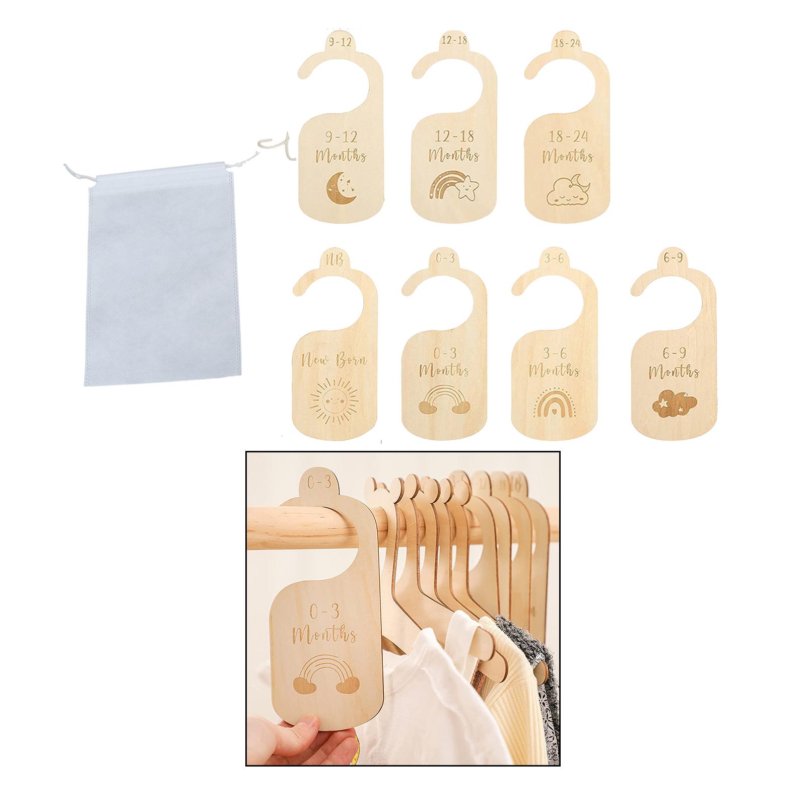 Baby Nursery Age - 7x ubranka dla dzieci rozmiar wieszak